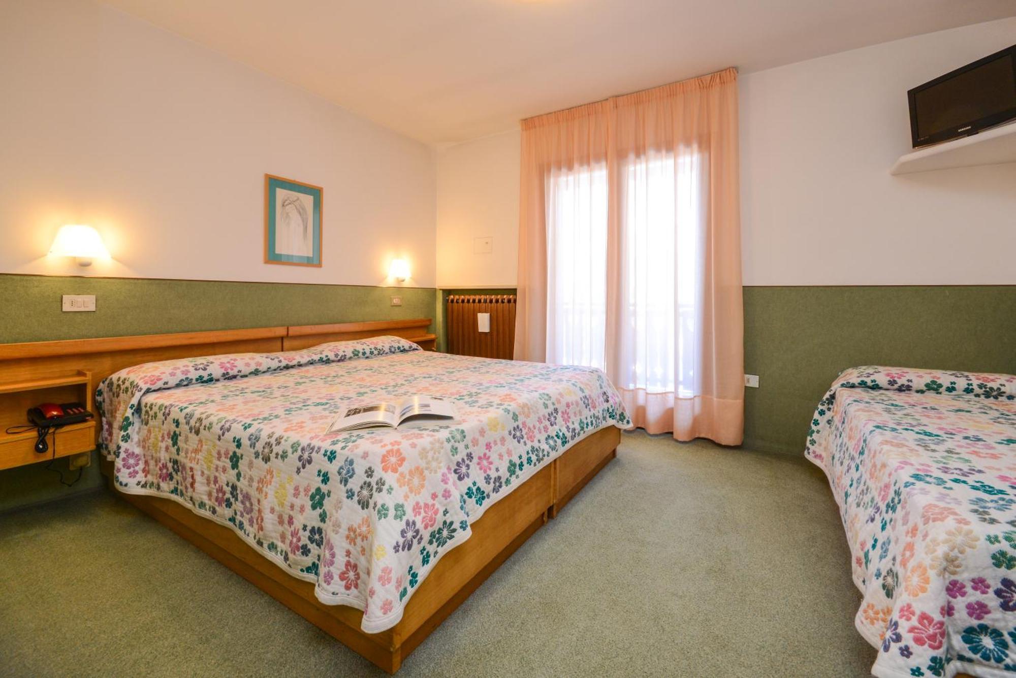 פולגרידה Hotel Splendor מראה חיצוני תמונה